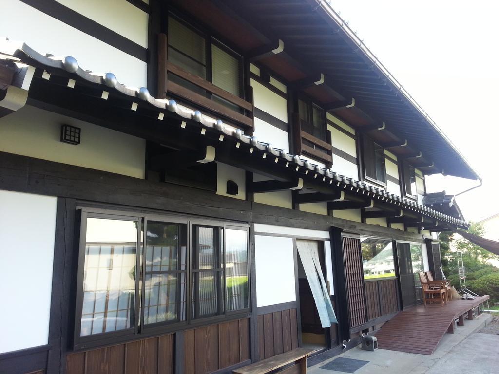 Soy Bed and Breakfast Takayama  Exteriör bild